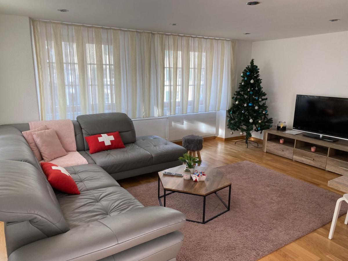 Haus Wiggis Appartement Netstal Buitenkant foto