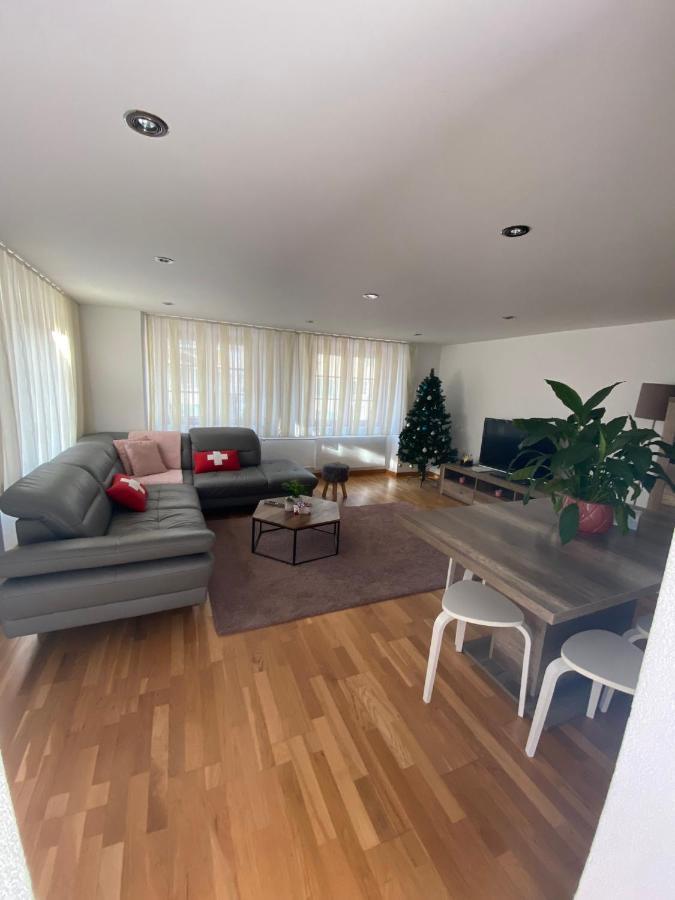 Haus Wiggis Appartement Netstal Buitenkant foto