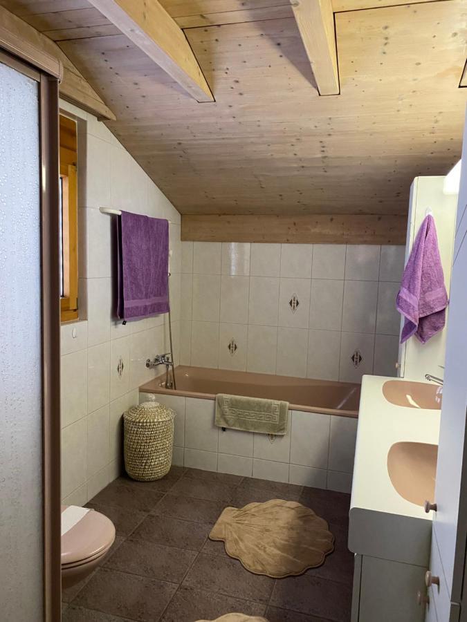 Haus Wiggis Appartement Netstal Buitenkant foto