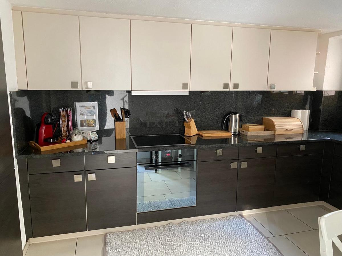 Haus Wiggis Appartement Netstal Buitenkant foto