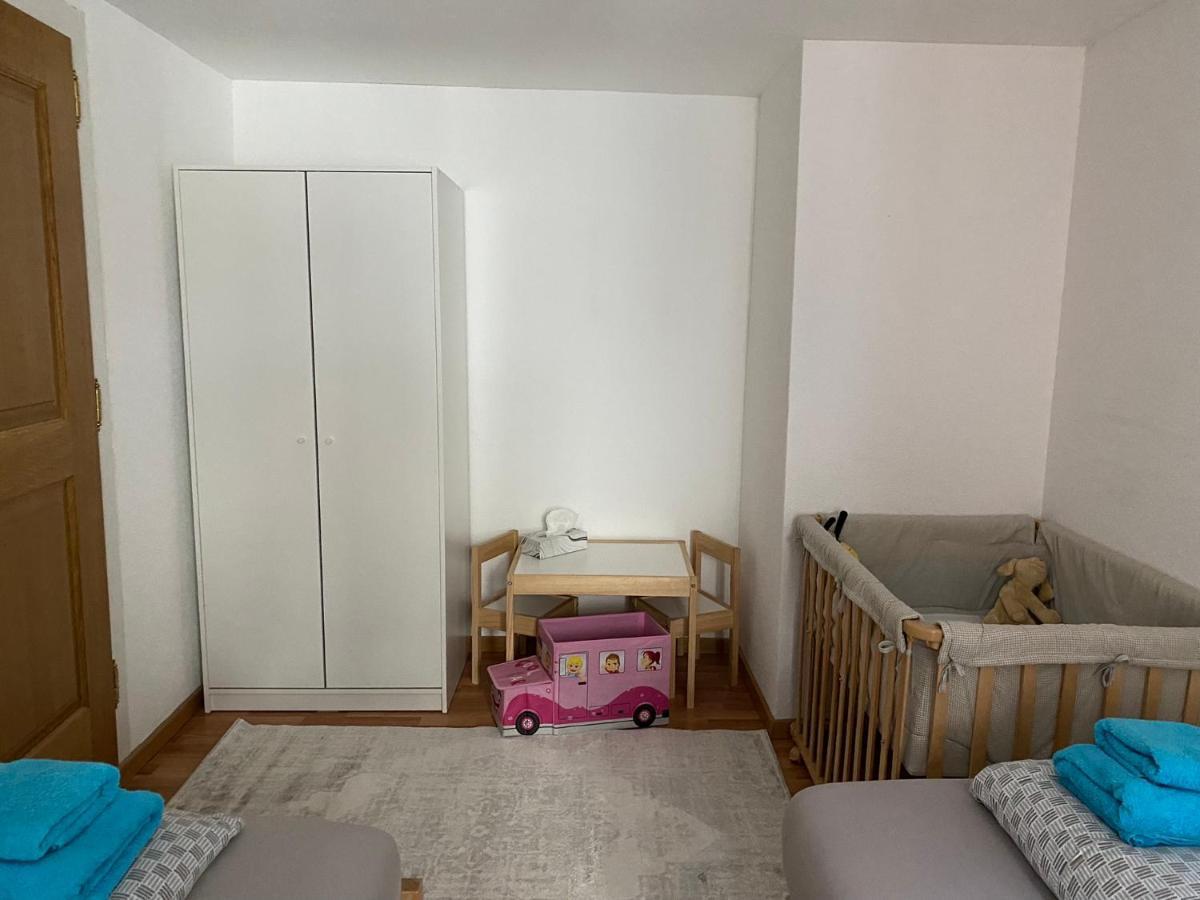 Haus Wiggis Appartement Netstal Buitenkant foto