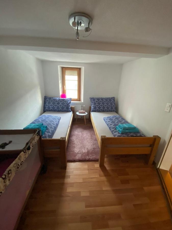 Haus Wiggis Appartement Netstal Buitenkant foto