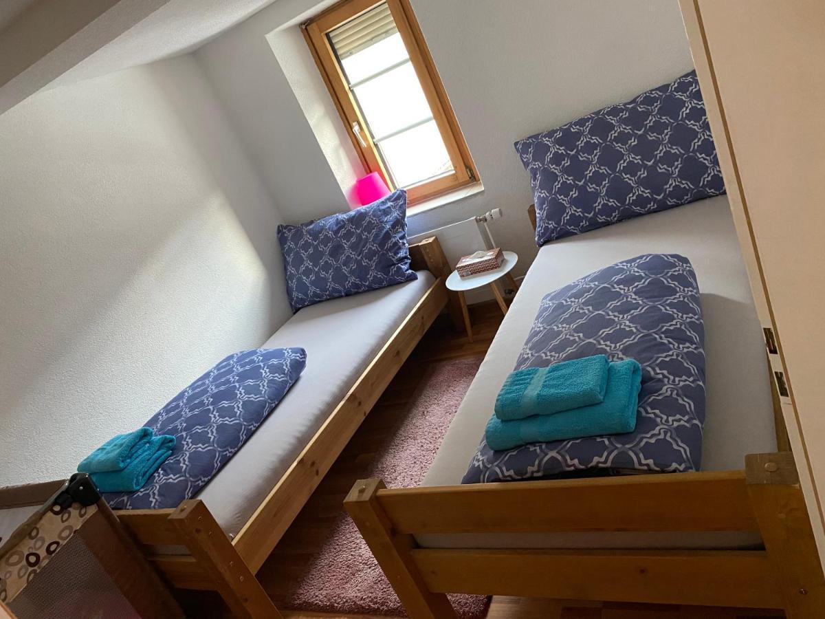 Haus Wiggis Appartement Netstal Buitenkant foto